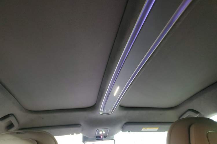 Used Nio ET9 2025 100kWh Signature Edition Headliner