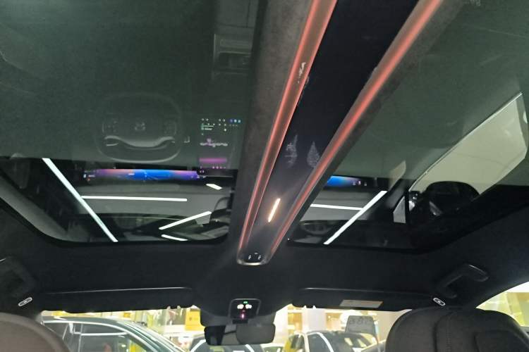 Used Nio ET9 2025 100 kWh Headliner