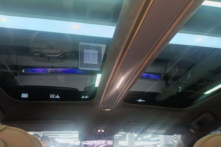 Used Nio ET9 2025 100kWh Signature Edition Headliner