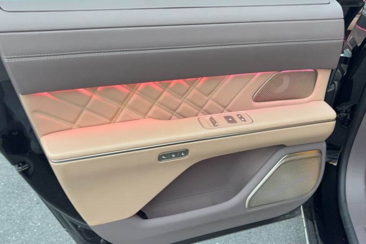 Used Nio ET9 2025 100kWh Signature Edition Interior 1