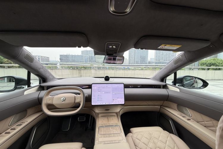 Used Nio ET9 2025 100kWh Signature Edition Interior 2