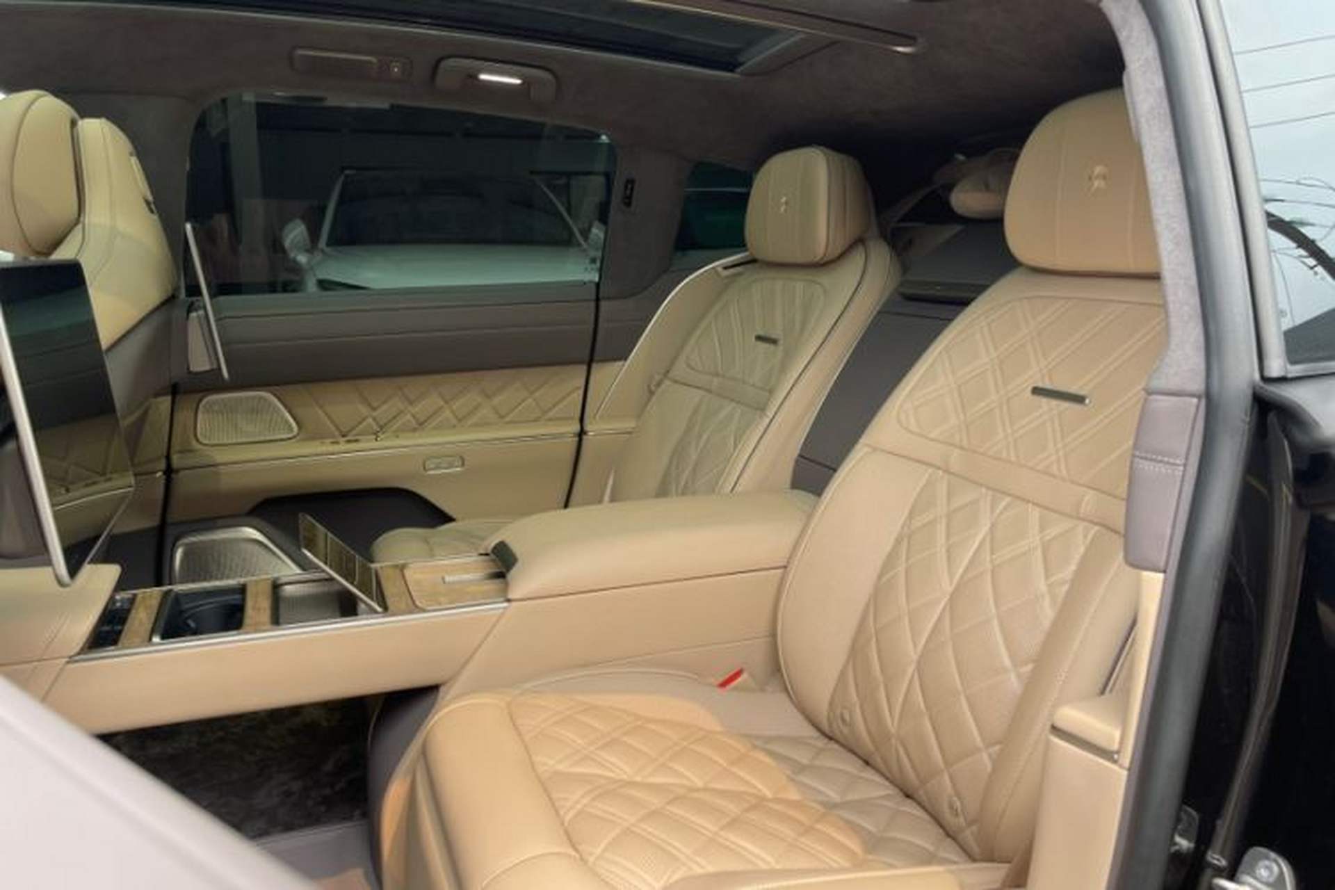 Used Nio ET9 2025 100kWh Signature Edition Interior 3