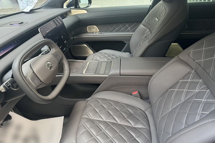 Used Nio ET9 2025 100 kWh Interior 3