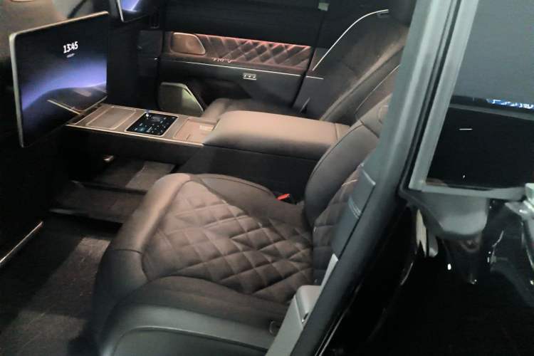 Used Nio ET9 2025 100 kWh Interior 4