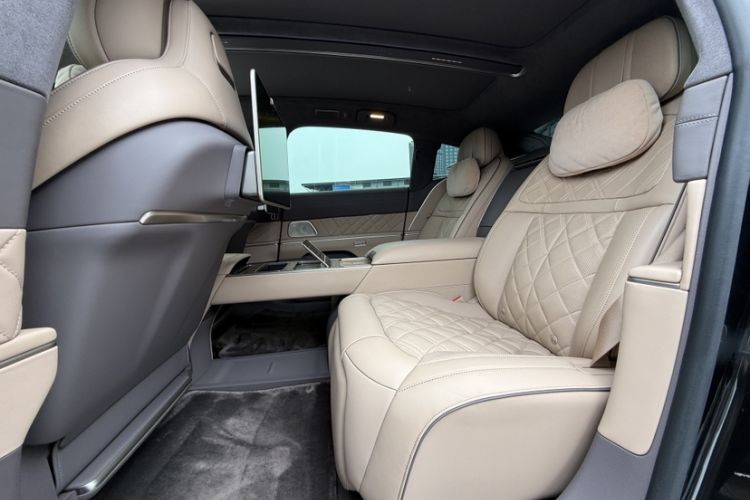 Used Nio ET9 2025 100kWh Signature Edition Interior 4