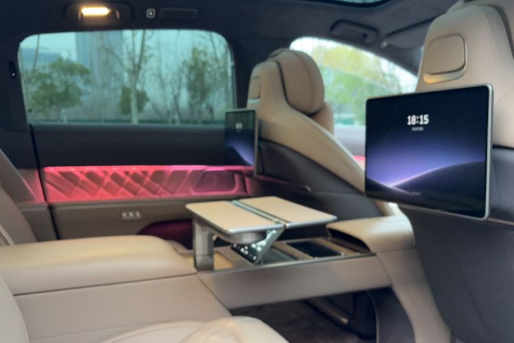 Used Nio ET9 2025 100kWh Signature Edition Interior 4
