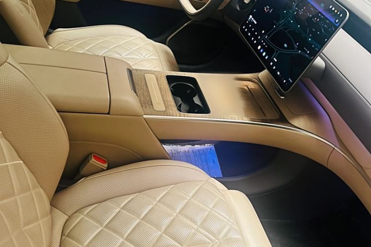 Used Nio ET9 2025 100 kWh Interior 5