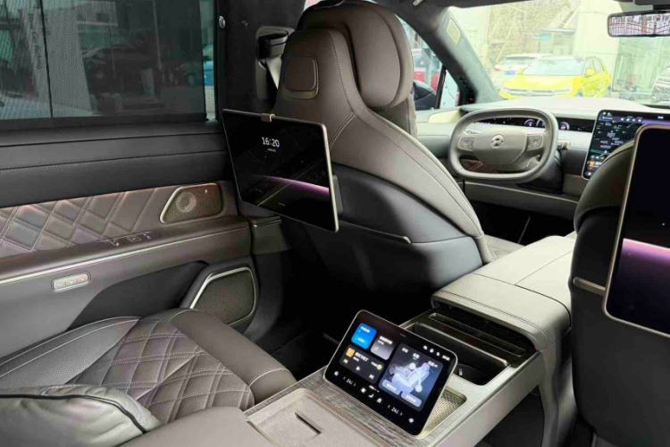 Used Nio ET9 2025 100kWh First-Edition Limited Edition Interior 7