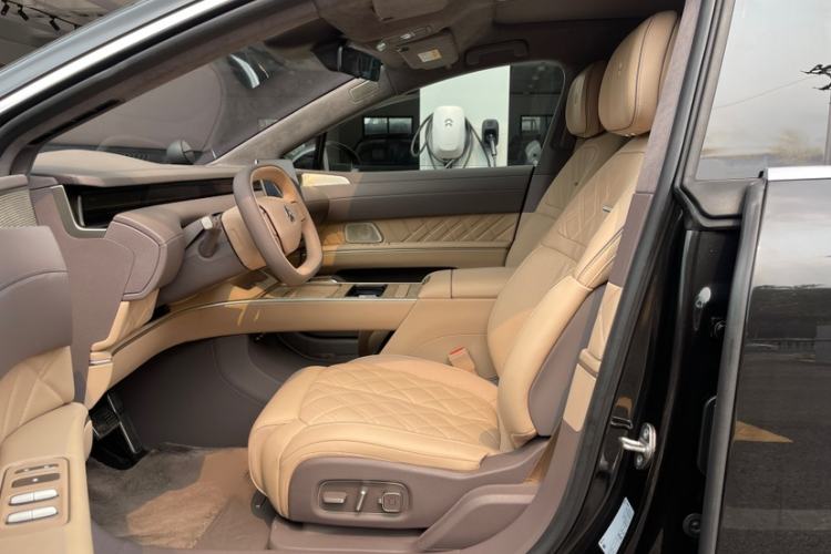 Used Nio ET9 2025 100kWh Signature Edition Interior 8