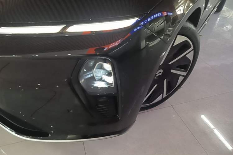 Used Nio ET9 2025 100 kWh Left Front Headlight