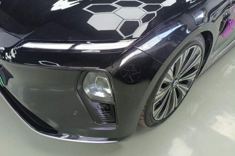 Used Nio ET9 2025 100kWh Signature Edition Left Front Headlight