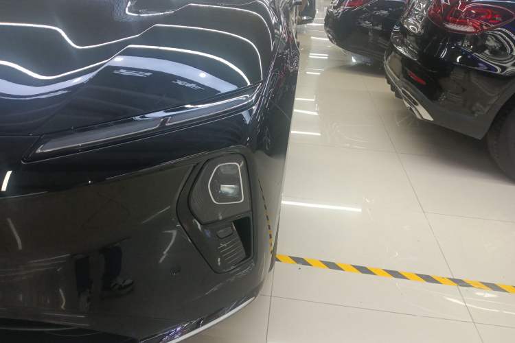 Used Nio ET9 2025 100kWh Signature Edition Left Front Headlight