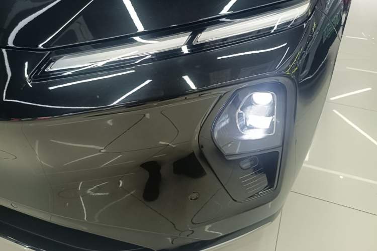 Used Nio ET9 2025 100kWh Signature Edition Left Front Headlight