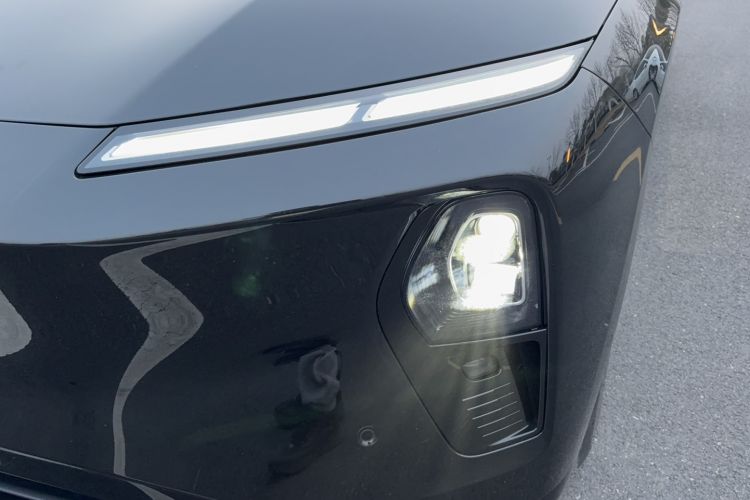 Used Nio ET9 2025 100kWh Signature Edition Left Front Headlight