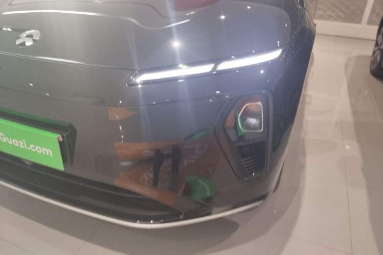 Used Nio ET9 2025 100kWh Signature Edition Left Front Headlight