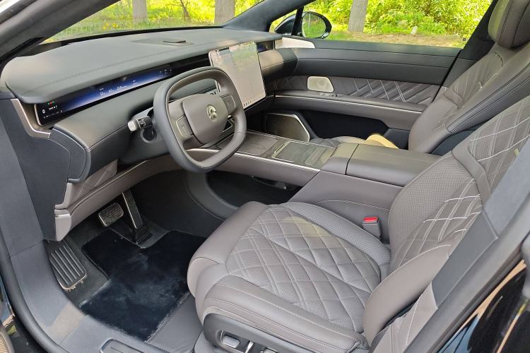 Used Nio ET9 2025 100 kWh Left Front Seat