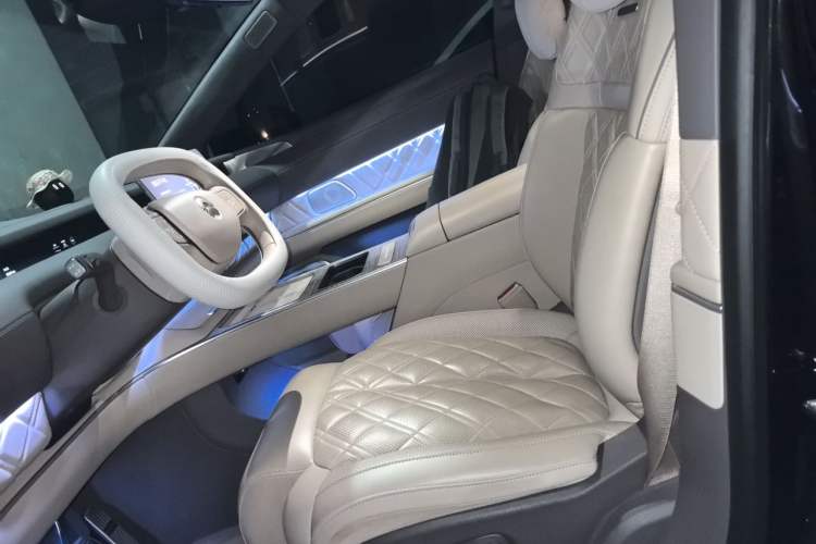 Used Nio ET9 2025 100kWh Signature Edition Left Front Seat