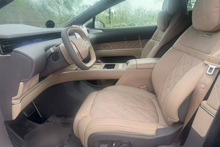 Used Nio ET9 2025 100kWh Signature Edition Left Front Seat