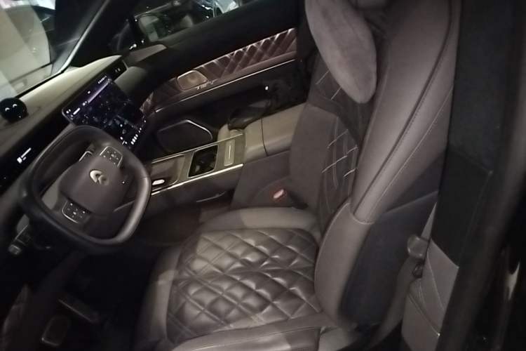 Used Nio ET9 2025 100kWh Signature Edition Left Front Seat