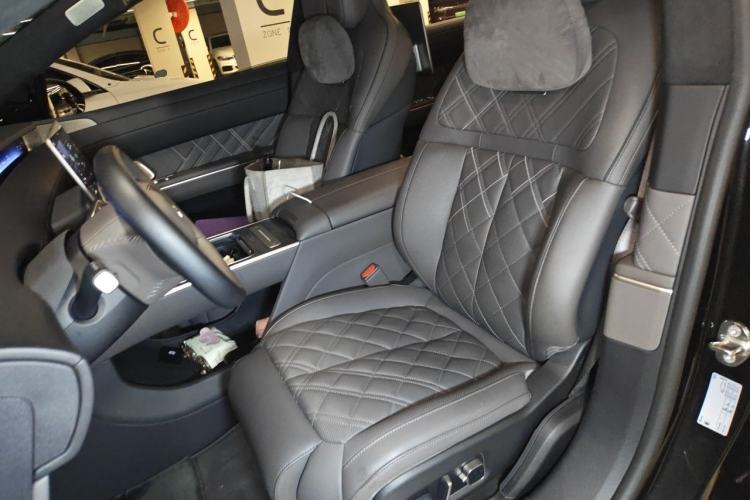 Used Nio ET9 2025 100kWh Signature Edition Left Front Seat