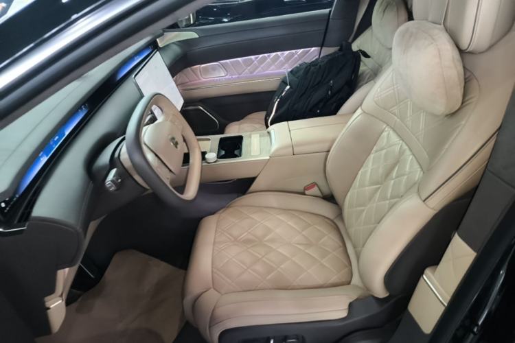 Used Nio ET9 2025 100kWh Signature Edition Left Front Seat