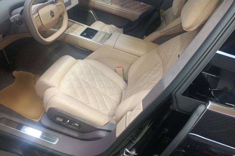 Used Nio ET9 2025 100kWh Signature Edition Left Front Seat