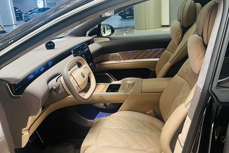 Used Nio ET9 2025 100 kWh Left Front Seat