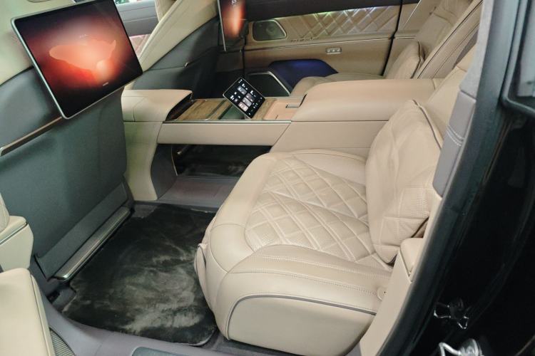 Used Nio ET9 2025 100kWh Signature Edition Left Rear Seat