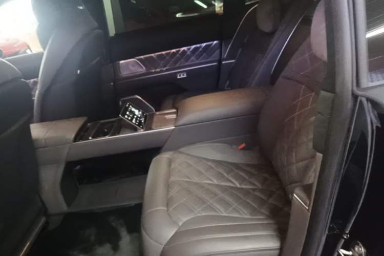 Used Nio ET9 2025 100 kWh Left Rear Seat
