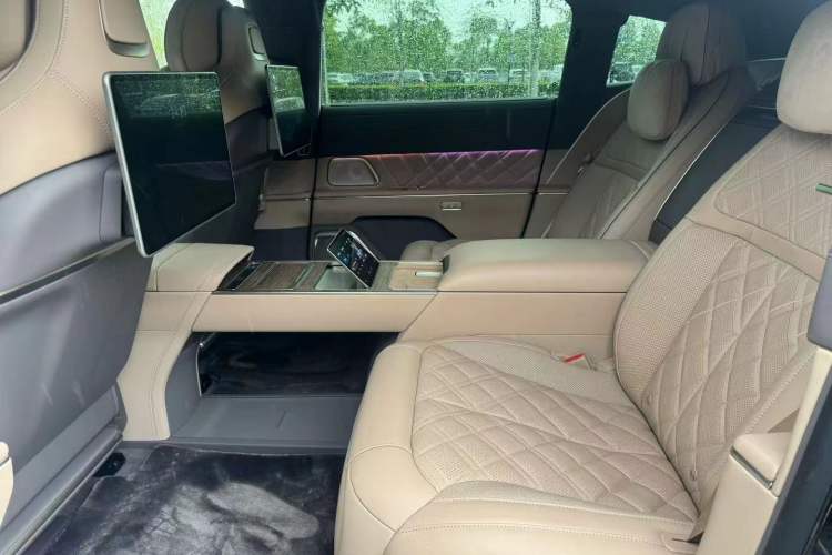 Used Nio ET9 2025 100kWh Signature Edition Left Rear Seat