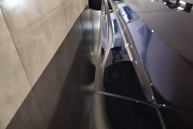 Used Nio ET9 2025 100kWh Signature Edition Left Side Sill