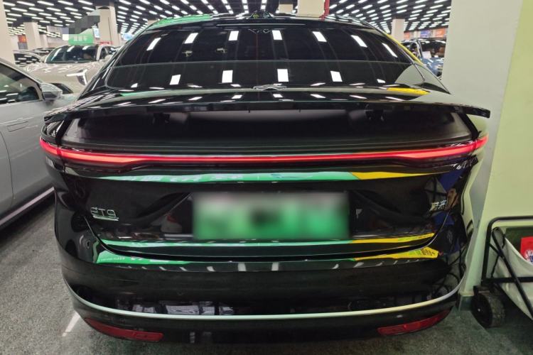 Used Nio ET9 2025 100kWh Signature Edition Rear