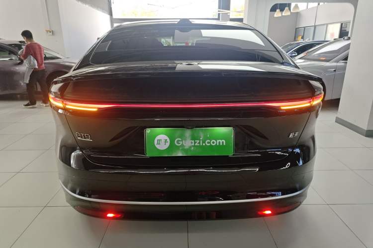 Used Nio ET9 2025 100 kWh Rear