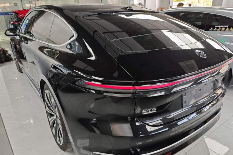 Used Nio ET9 2025 100kWh Signature Edition Rear Left 45 Deg