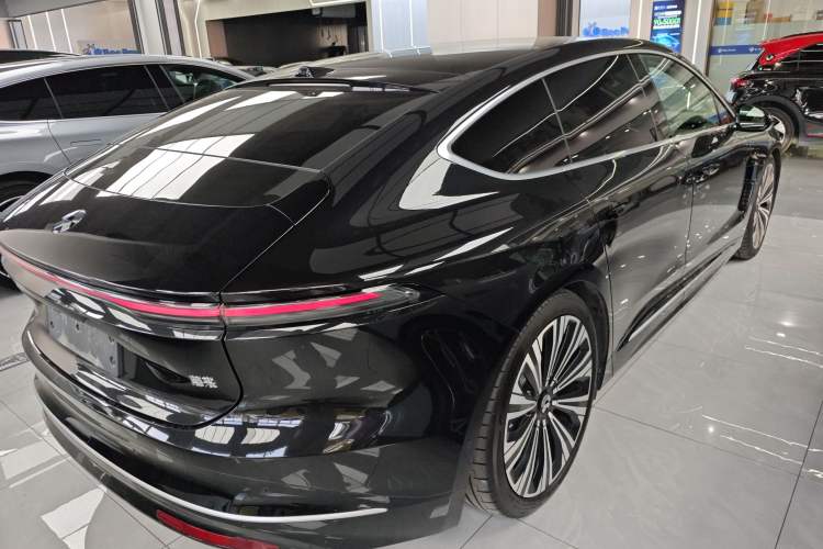 Used Nio ET9 2025 100kWh Signature Edition Rear Right 45 Deg