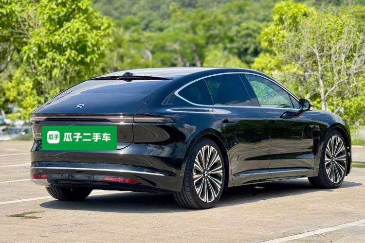 Used Nio ET9 2025 100kWh Signature Edition Rear Right 45 Deg
