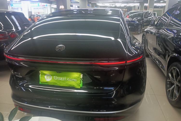Used Nio ET9 2025 100kWh Signature Edition Rear Right 45 Deg