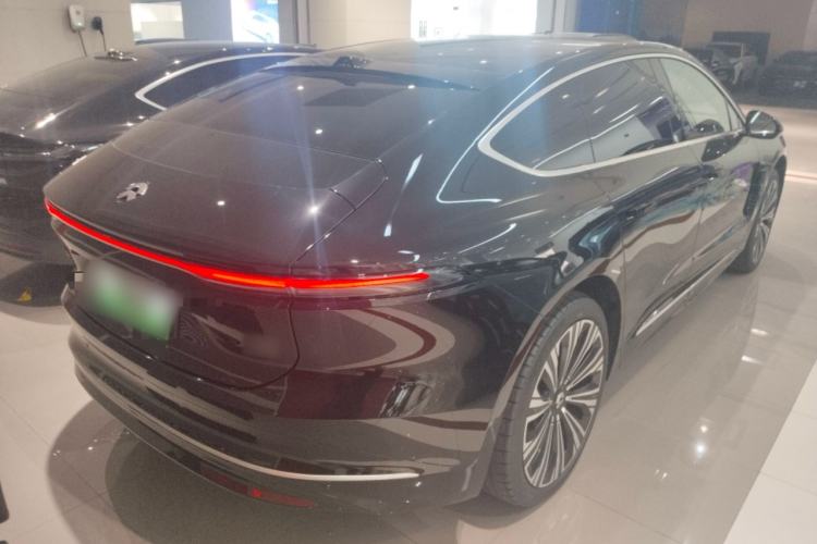 Used Nio ET9 2025 100kWh Signature Edition Rear Right 45 Deg