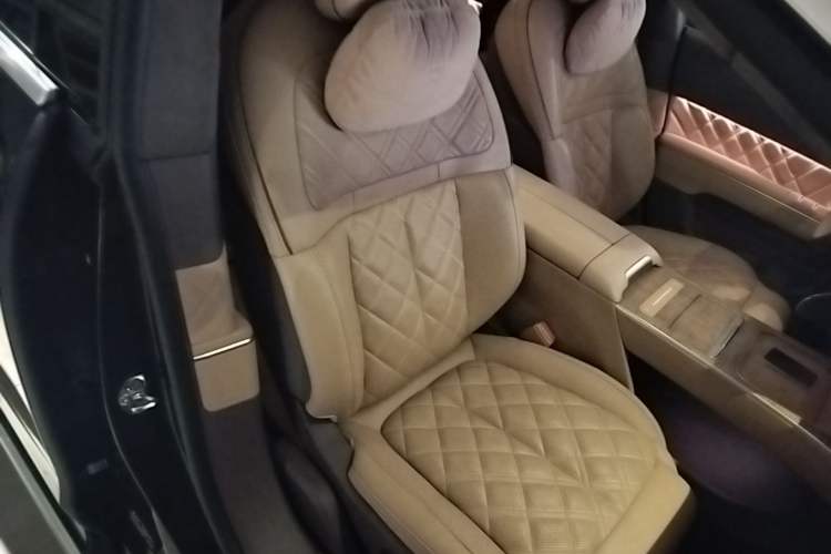 Used Nio ET9 2025 100kWh Signature Edition Right Front Seat