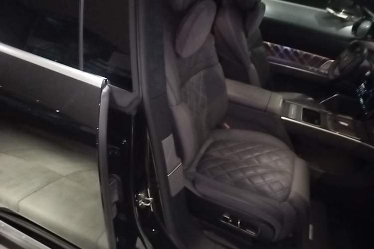Used Nio ET9 2025 100kWh Signature Edition Right Front Seat