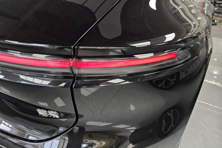 Used Nio ET9 2025 100kWh Signature Edition Right Rear Taillight