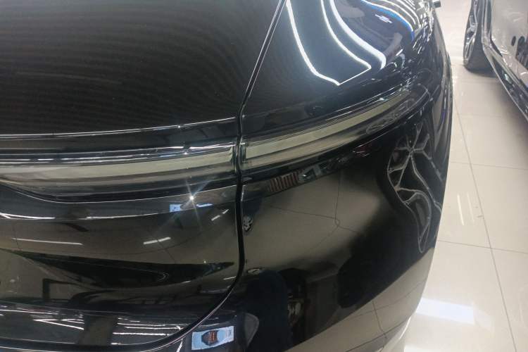 Used Nio ET9 2025 100kWh Signature Edition Right Rear Taillight