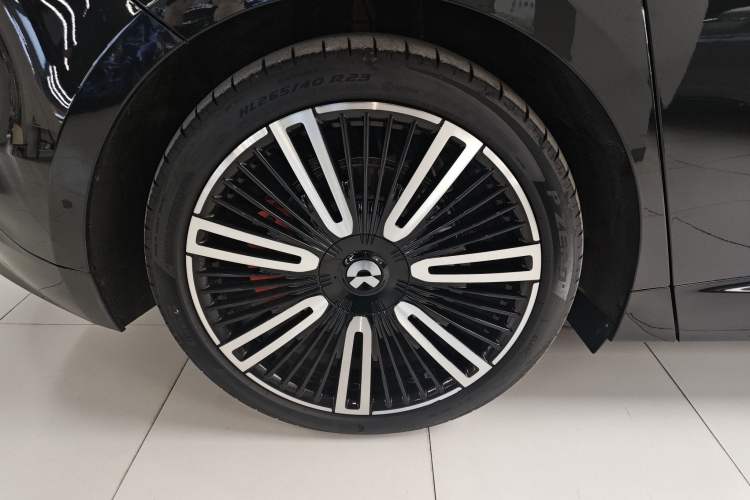 Used Nio ET9 2025 100 kWh Right Rear Wheel Hub