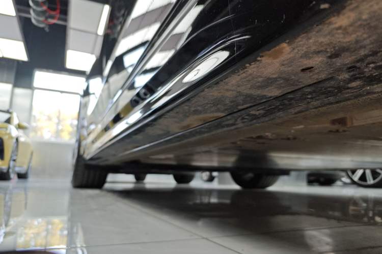 Used Nio ET9 2025 100kWh Signature Edition Right Side Sill