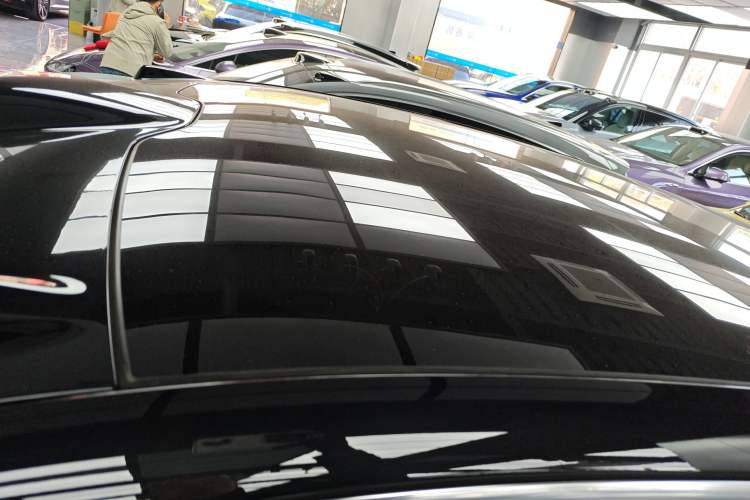Used Nio ET9 2025 100kWh Signature Edition Roof