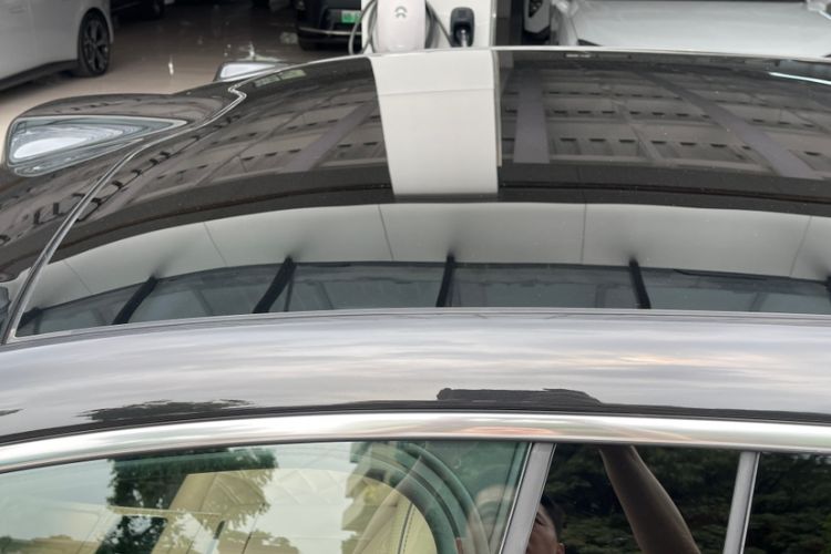 Used Nio ET9 2025 100kWh Signature Edition Roof
