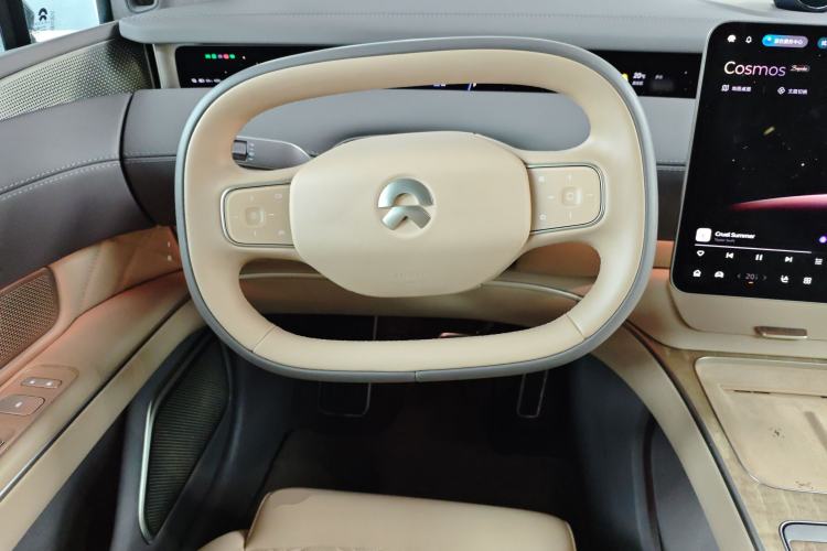 Used Nio ET9 2025 100kWh Signature Edition Steering Wheel