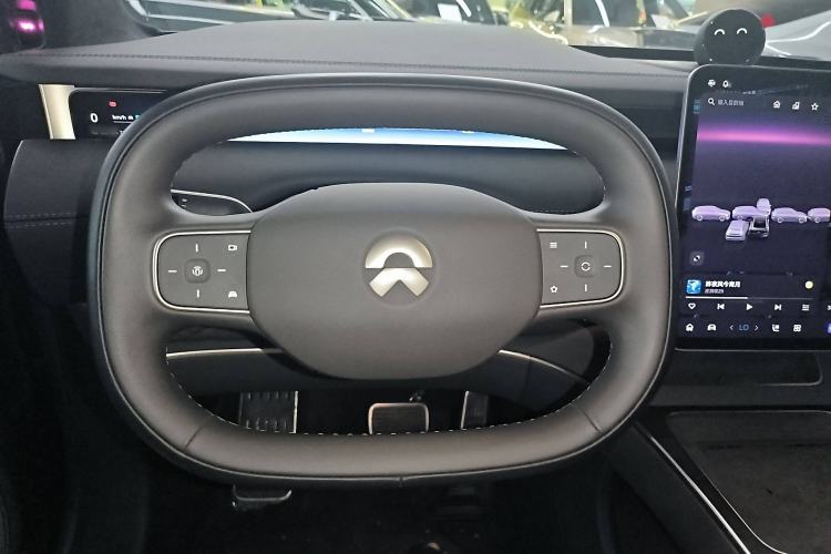Used Nio ET9 2025 100 kWh Steering Wheel