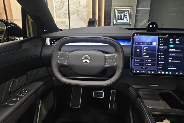 Used Nio ET9 2025 100kWh Signature Edition Steering Wheel