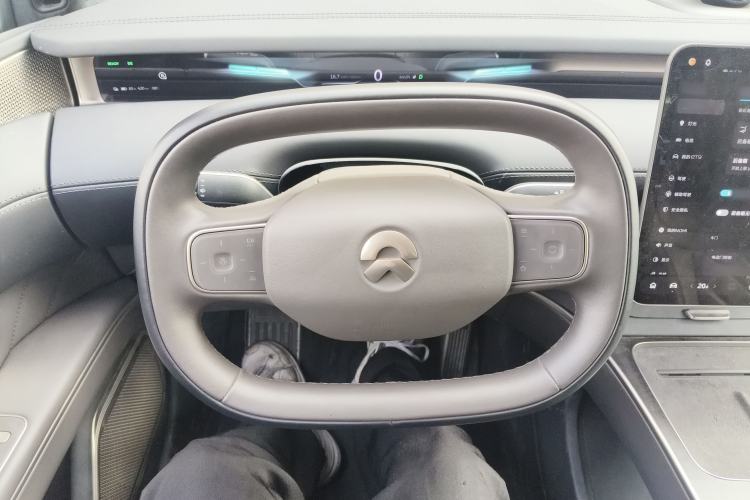 Used Nio ET9 2025 100 kWh Steering Wheel
